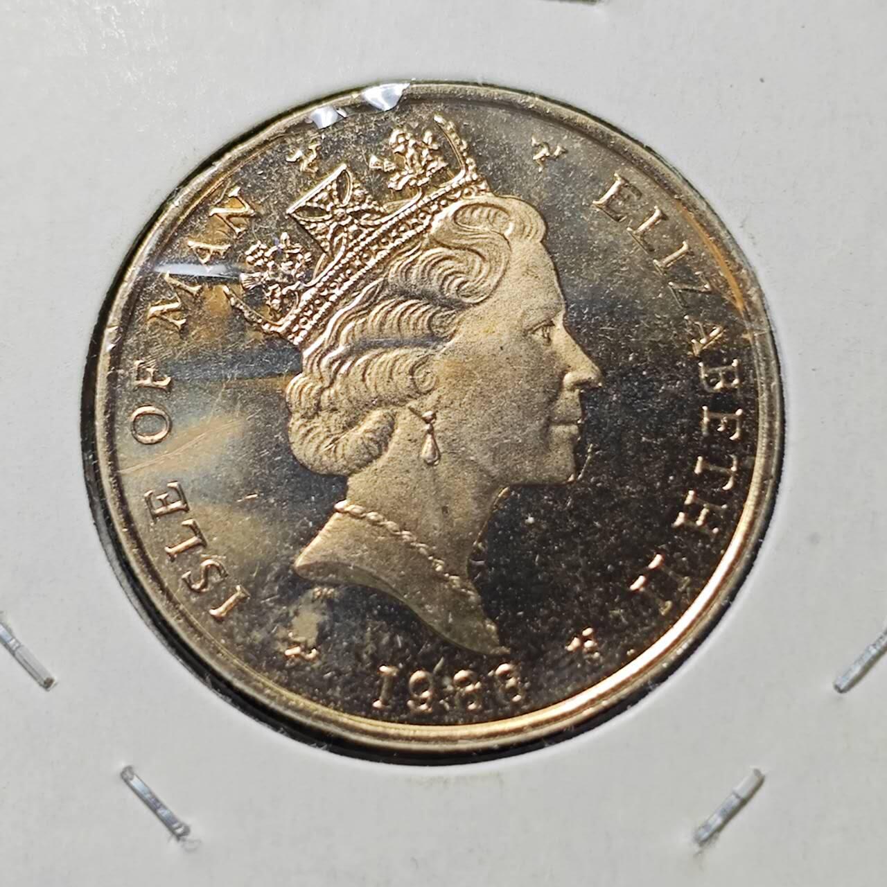 KK钱币收藏小铺  第400期  百期特拍（四拍之四）2月预留时间 周末发货  1988马恩岛2镑