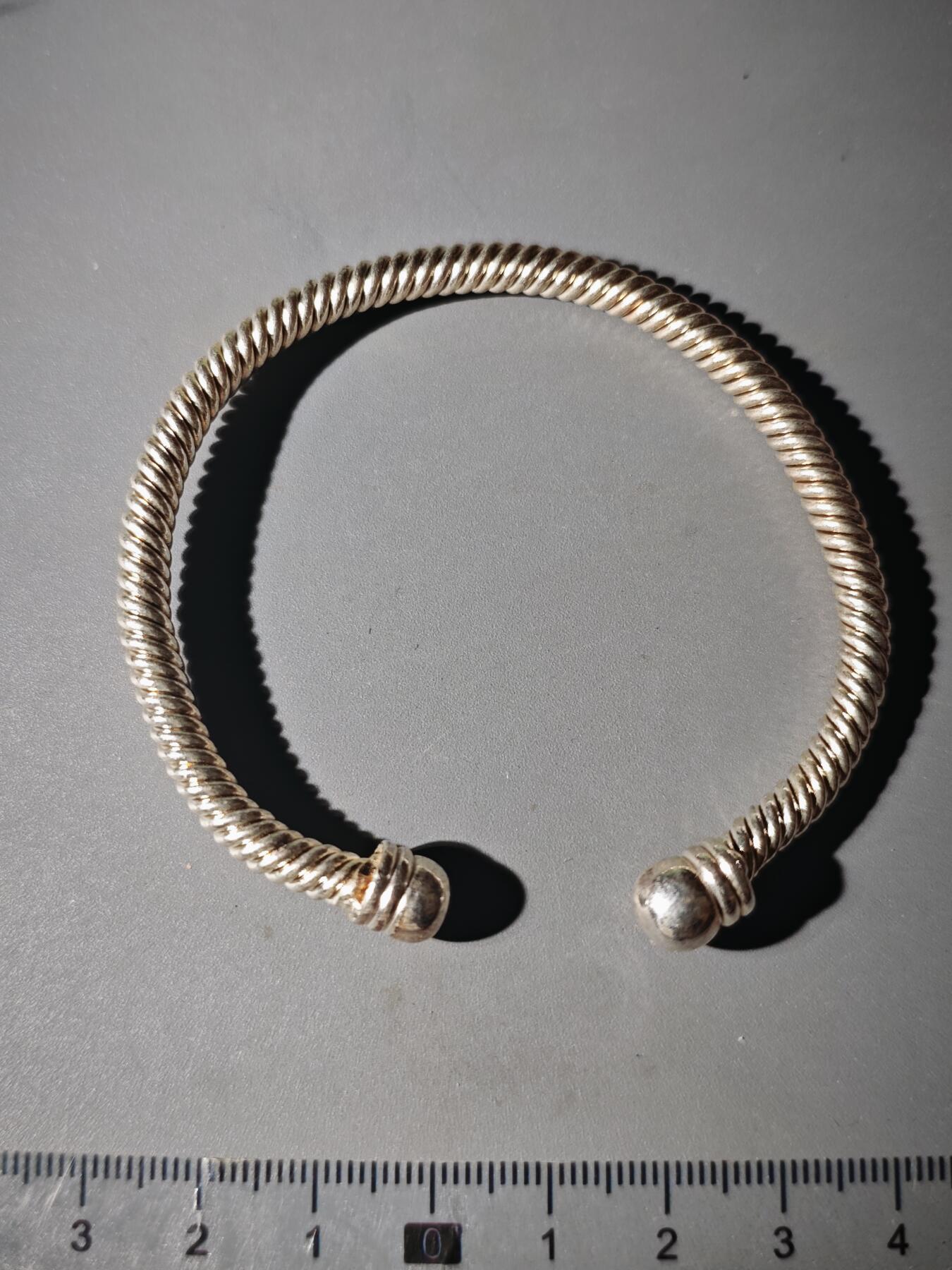 106期回流戒指饰品杂件纪念章丝路钱币专场 少数民族地区饰品