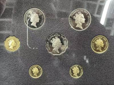 大中华拍卖第809期 - 1988香港精制硬币套装