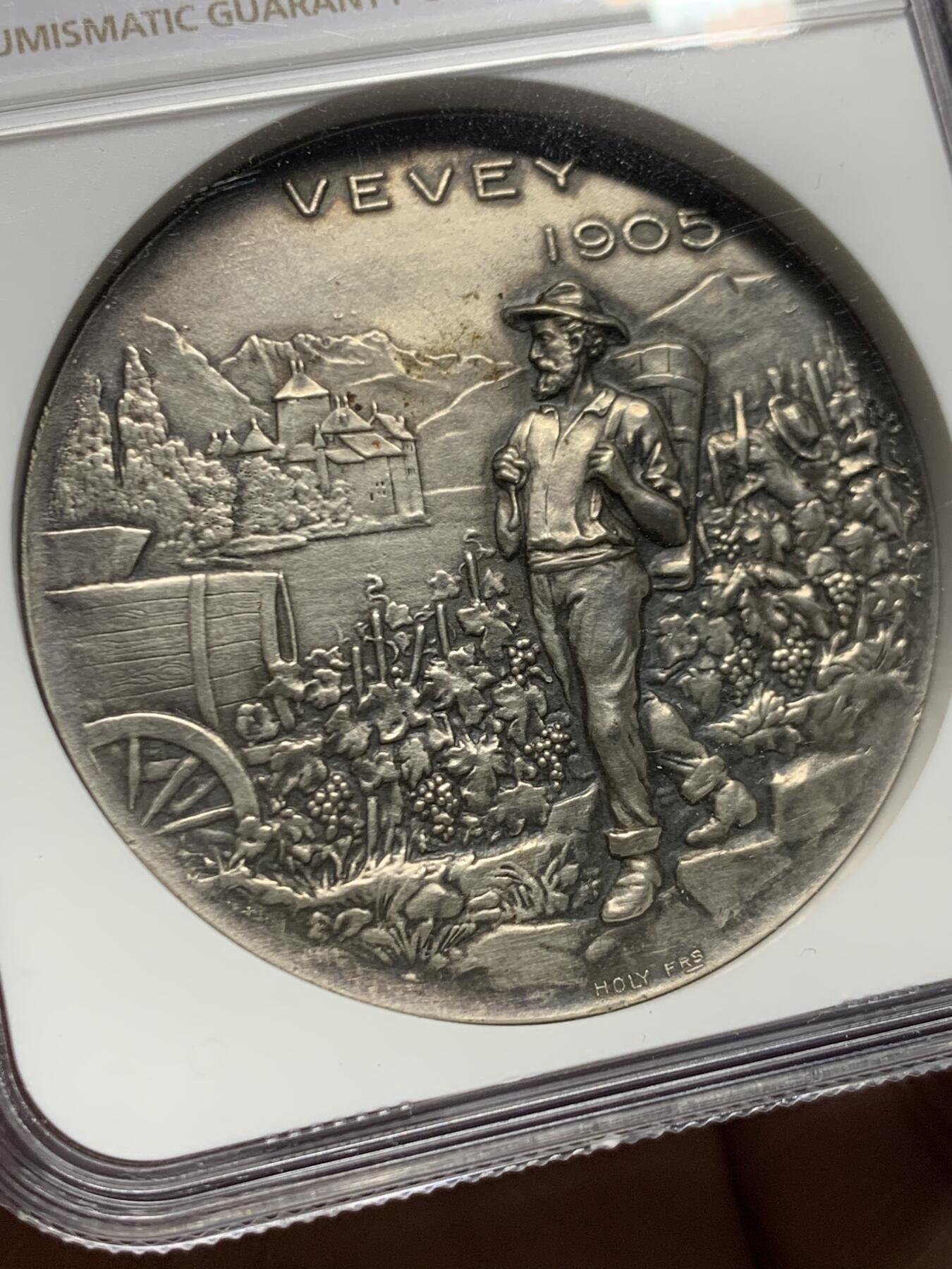 《竞宝斋》第457场 周日，周一，周二   3场连拍 （全场包邮）欢迎送拍 NGC UNC 瑞士 1905年 施瓦茨 葡萄园日 景观银章  加厚盒装 发行仅868枚