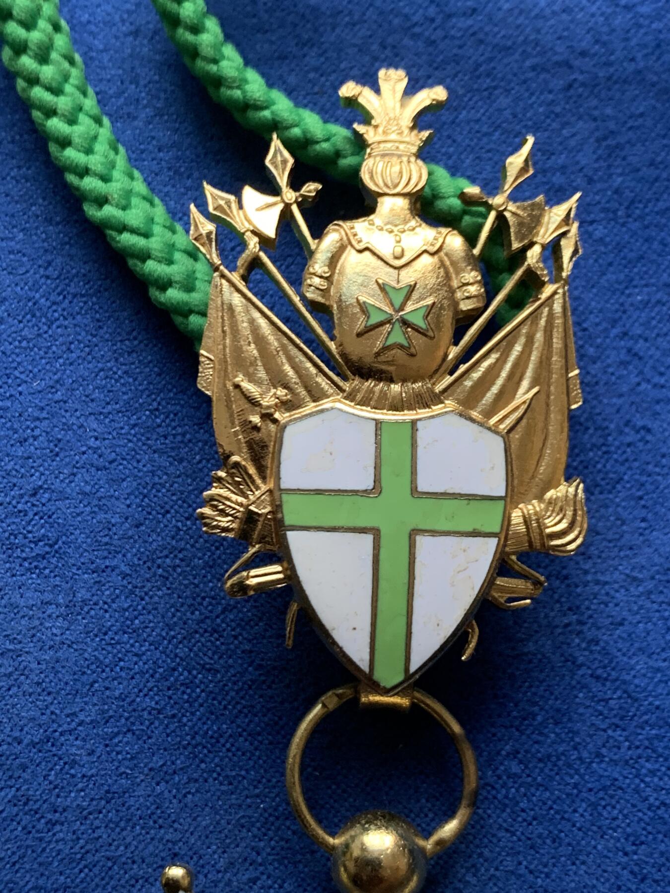 《竞宝斋》第457场 周日，周一，周二   3场连拍 （全场包邮）欢迎送拍 圣拉萨路骑士团大军官级镀金纪念章 细节见图