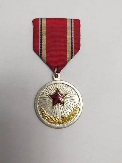 朝鲜五星功劳奖章 - 朝鲜五星功劳奖章