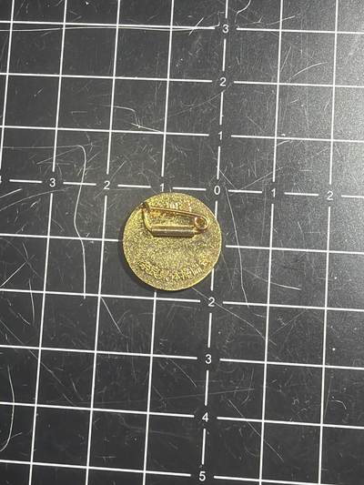 古冰库章牌勋赏收藏0起拍卖 体操小章一个