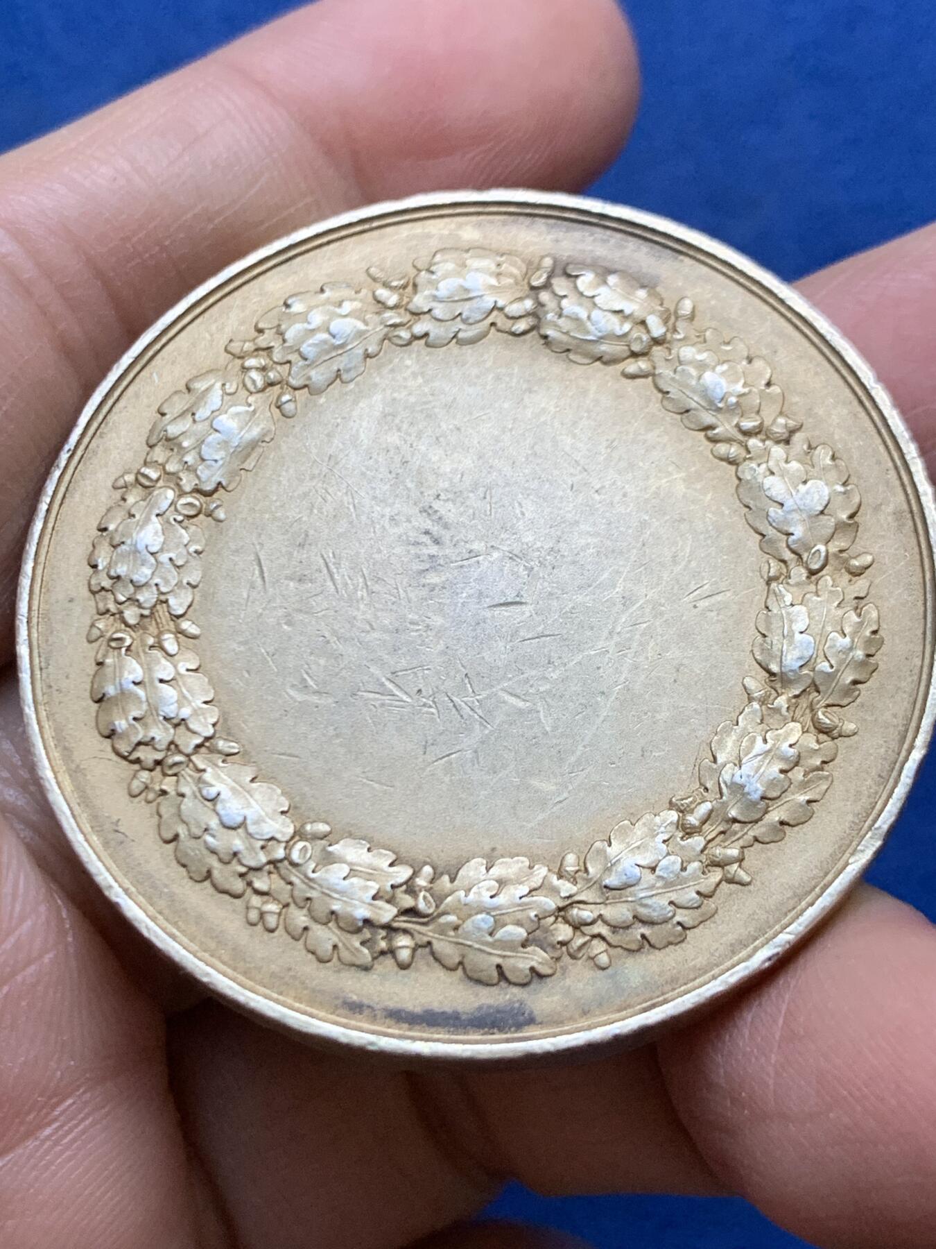 《竞宝斋》第457场 周日，周一，周二   3场连拍 （全场包邮）欢迎送拍 法国 1828年 火灾保险联盟银章 金色包浆 48g 45mm