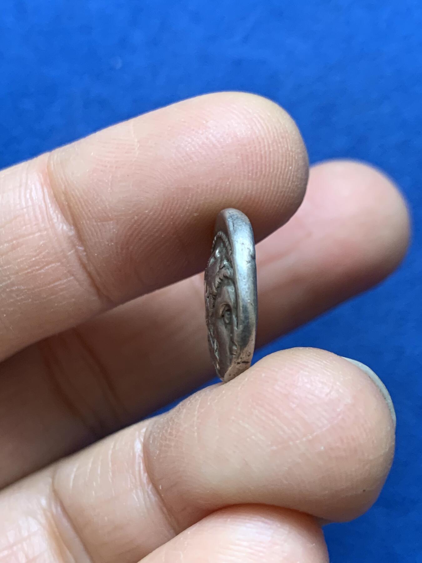 《竞宝斋》第457场 周日，周一，周二   3场连拍 （全场包邮）欢迎送拍 古希腊-马其顿王国 公元前336-323年 1德拉克马 银币 亚历山大大帝在位时期发行 正面海格力斯 背面宙斯神像 打制不错 古典币经典品种