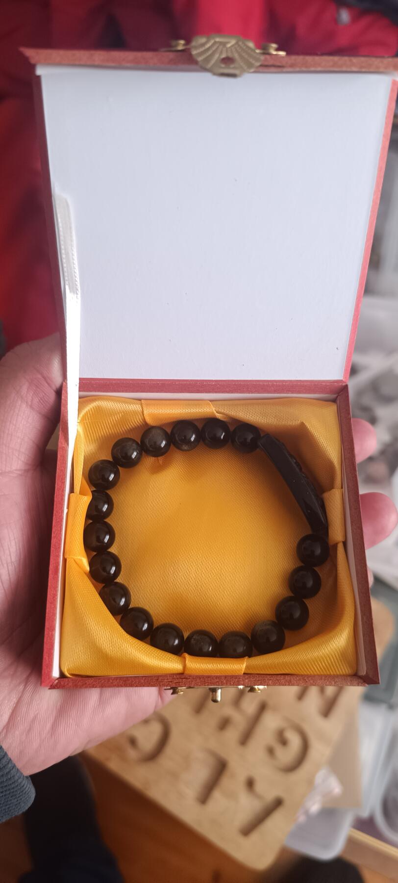 万国钱币第三场 金曜石水晶三合生肖牌手串