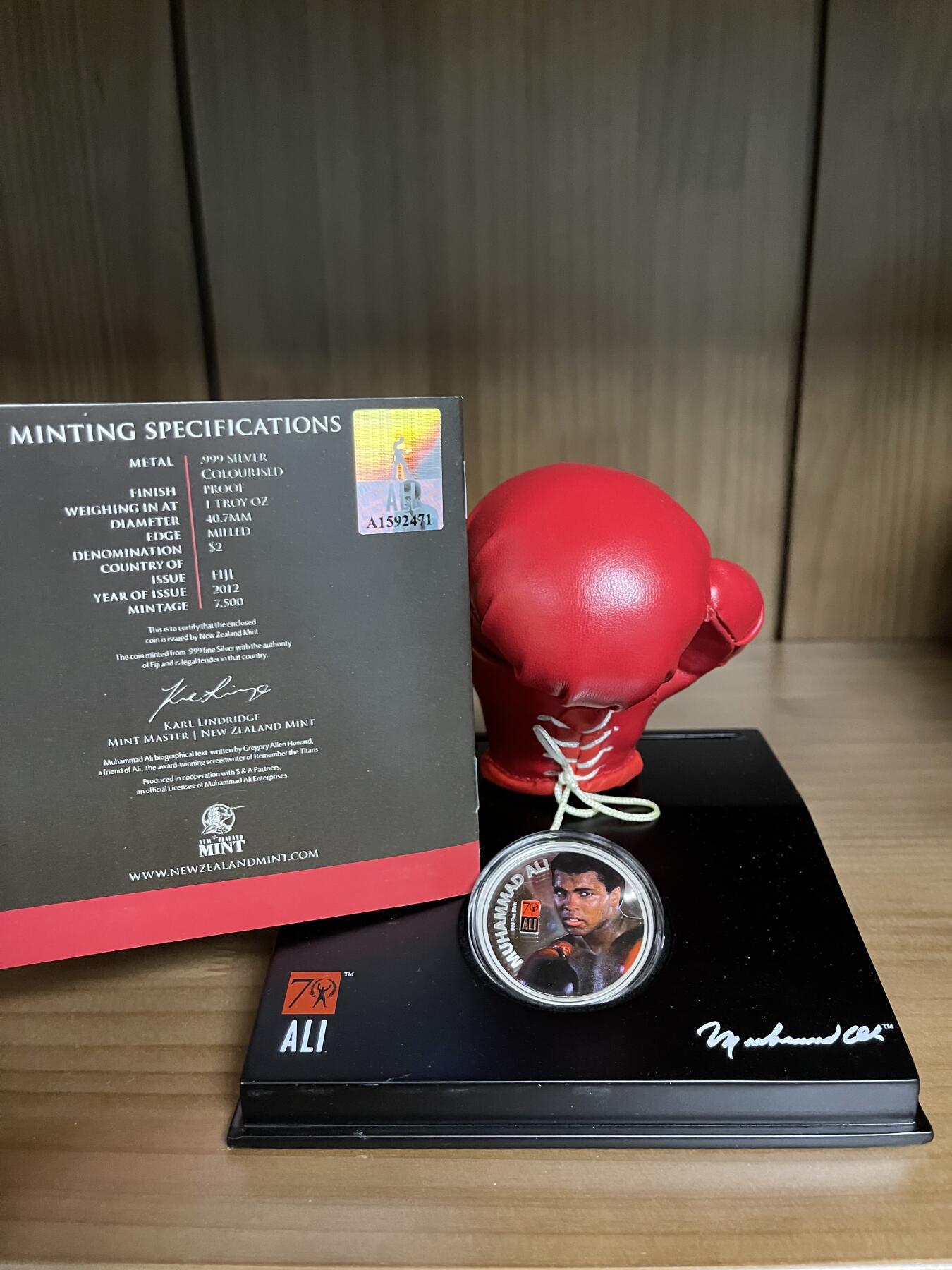 CSIS-GREAT评级精品钱币拍卖第三百三十四期 斐济拳王阿里70周年纪念银币 带原盒证书与拳套附件