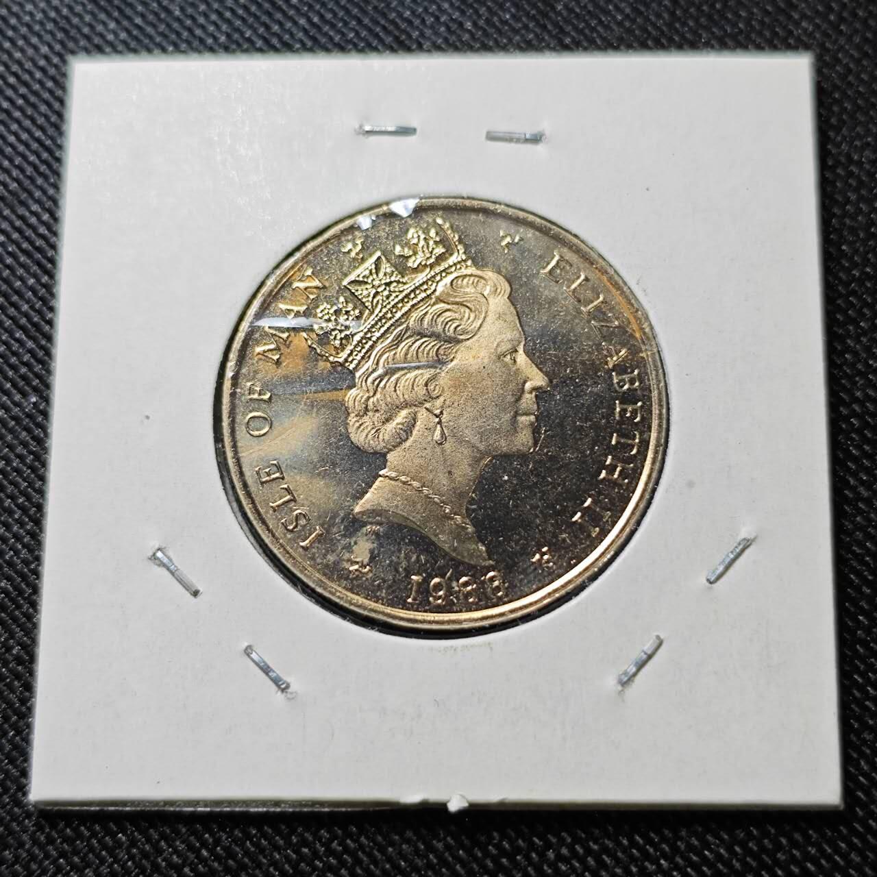 KK钱币收藏小铺  第400期  百期特拍（四拍之四）2月预留时间 周末发货  1988马恩岛2镑