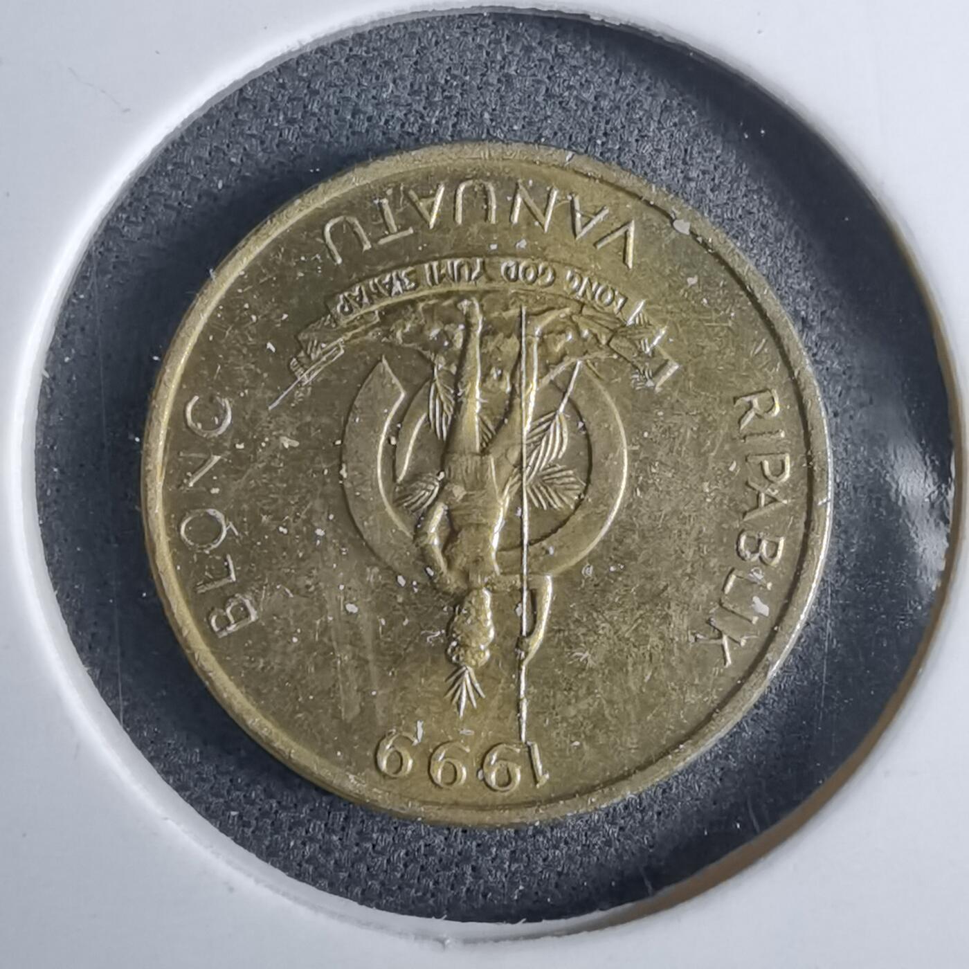 沼泽如烟--第959场 本期开始不支持出价小数点，感谢理解 瓦努阿图19991瓦图