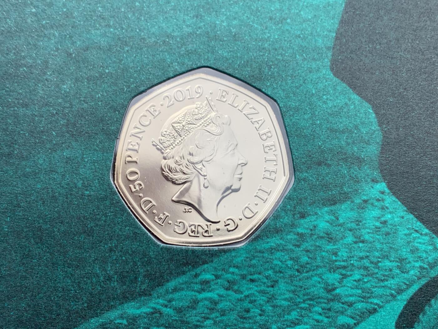 《竞宝斋》第457场 周日，周一，周二   3场连拍 （全场包邮）欢迎送拍 英国2019年霍金黑洞纪念币，全新带证书说明书。