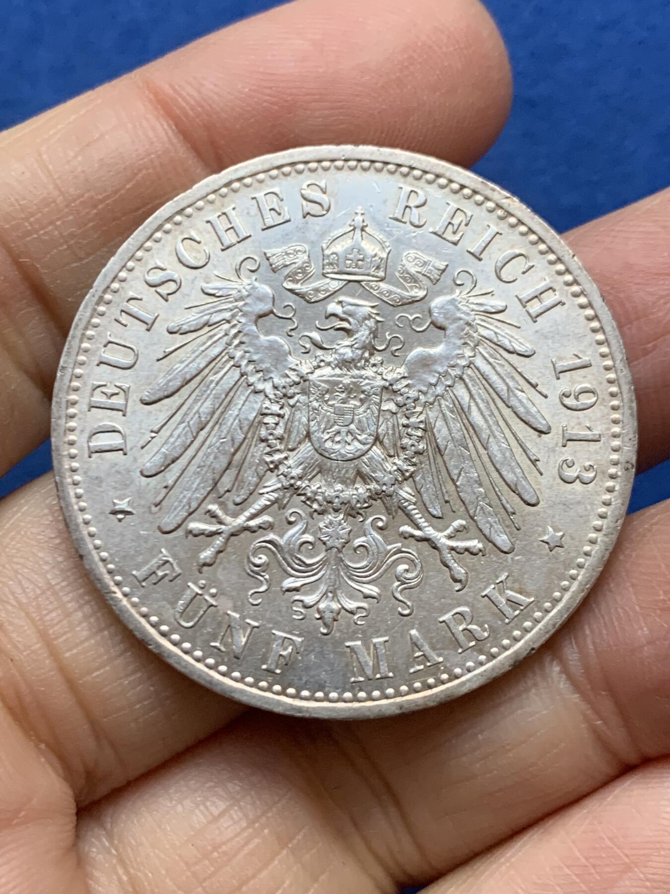 《竞宝斋》第457场 周日，周一，周二   3场连拍 （全场包邮）欢迎送拍 德国1913年威廉二世5马克银币 正面美五彩 背面原光