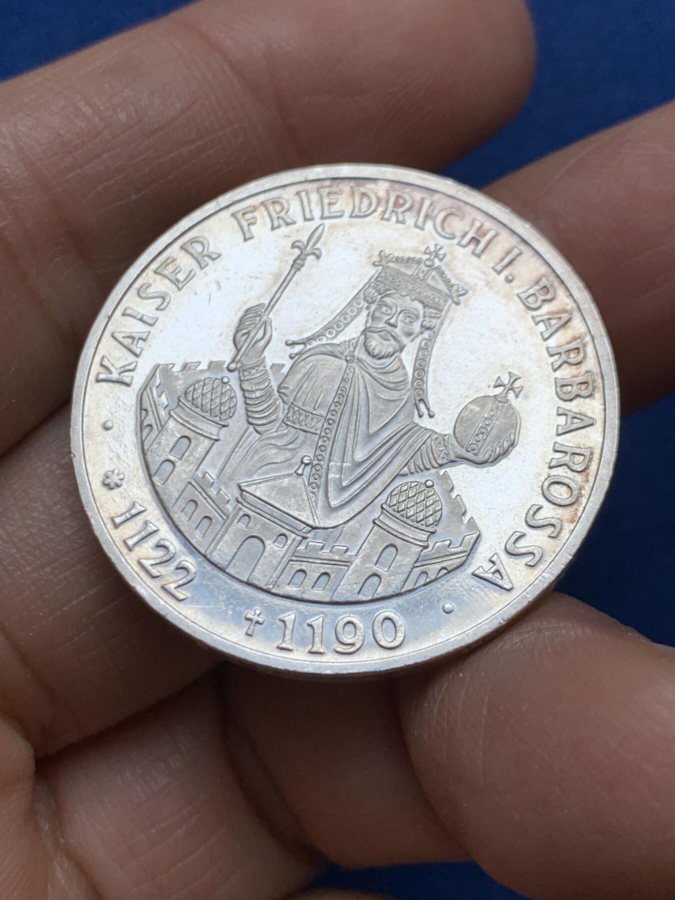 《竞宝斋》第457场 周日，周一，周二   3场连拍 （全场包邮）欢迎送拍 德意志联邦共和国1990年腓特烈一世··巴巴罗萨皇帝逝世800周年纪念银币 625银 15.35克