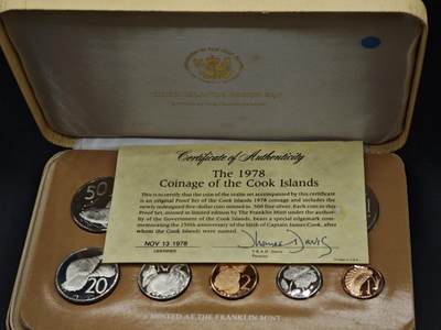 【淘币小摊】实时拍第八百四十七拍   银币套币场   满百包邮可预留二周 每周一统一发货   - 库克群岛1978年精制套币含5元鸟类银币原盒原证