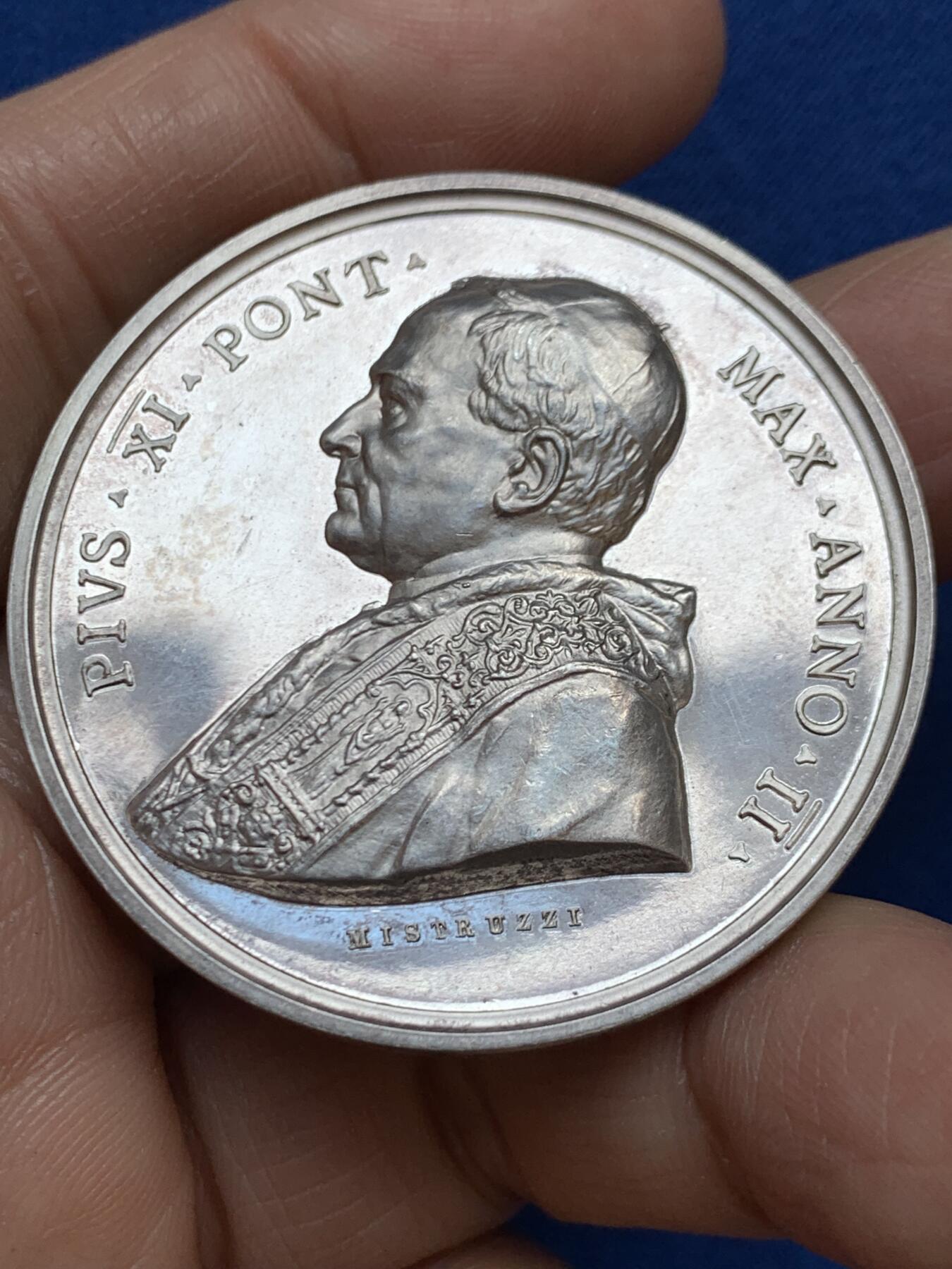 《竞宝斋》第457场 周日，周一，周二   3场连拍 （全场包邮）欢迎送拍 梵蒂冈教皇庇护十一世大银章，直径：43.8mm，重：33.75g