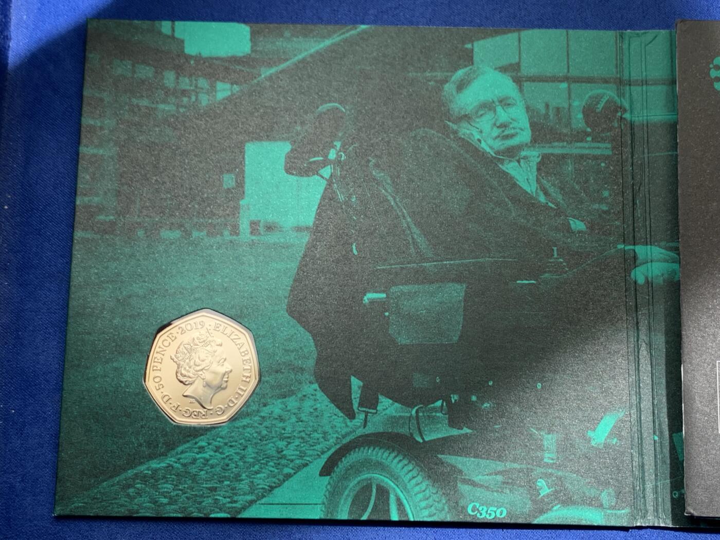 《竞宝斋》第457场 周日，周一，周二   3场连拍 （全场包邮）欢迎送拍 英国2019年霍金黑洞纪念币，全新带证书说明书。