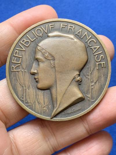 《竞宝斋》第457场 周日，周一，周二   3场连拍 （全场包邮）欢迎送拍 - 法国玛丽安娜女神铜章 M. Delannoy作品 55.1克 50mm 三角铜标