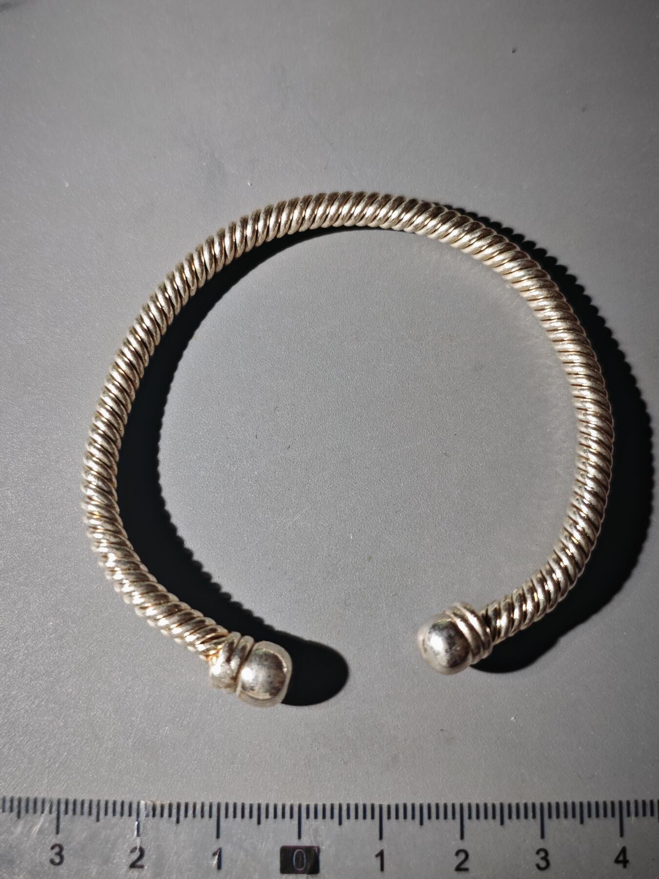 106期回流戒指饰品杂件纪念章丝路钱币专场 少数民族地区饰品