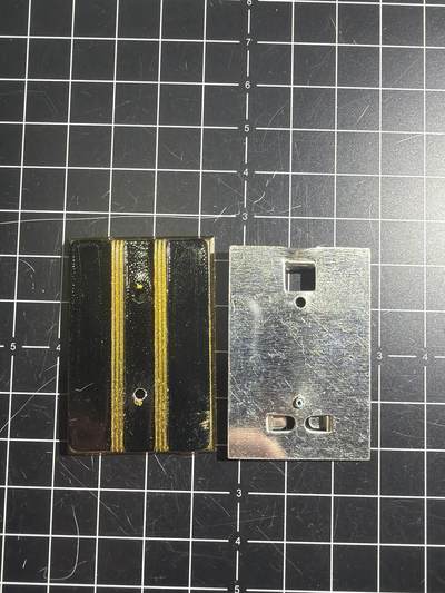 古冰库章牌勋赏收藏0起拍卖 日本领章配件一个