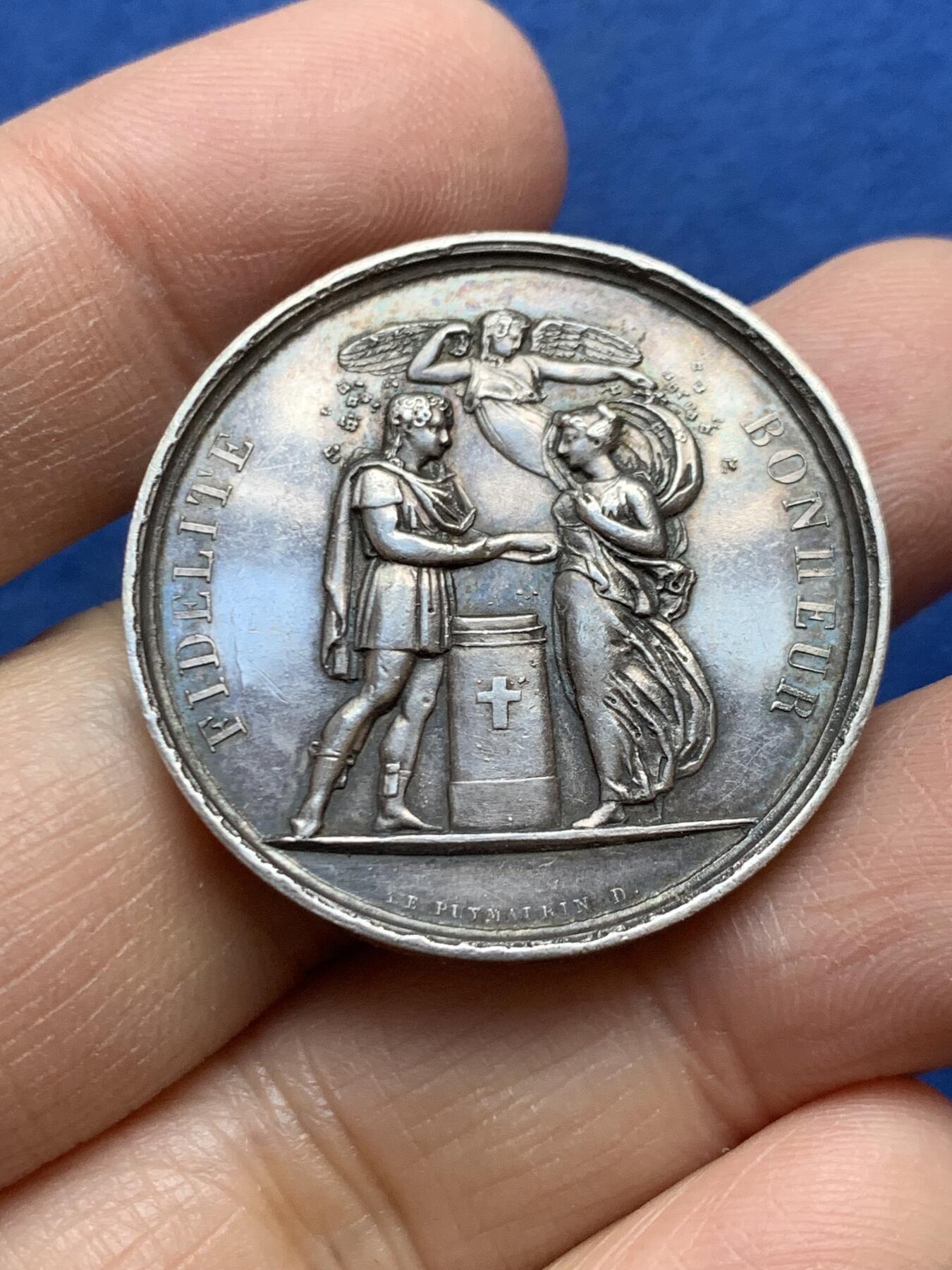 《竞宝斋》第457场 周日，周一，周二   3场连拍 （全场包邮）欢迎送拍 法国婚姻与爱情纪念银章 小天使撒花祝福 神灯边铭 15.9克 33.1mm