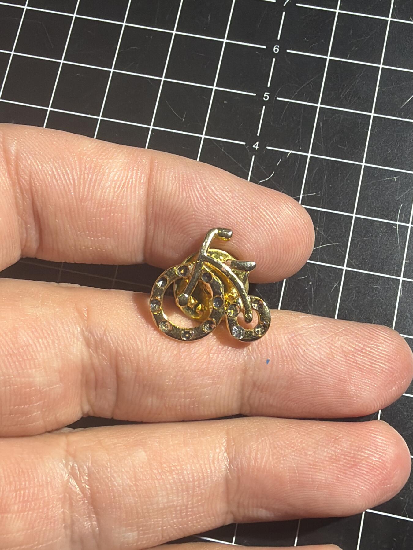 古冰库章牌勋赏收藏0起拍卖