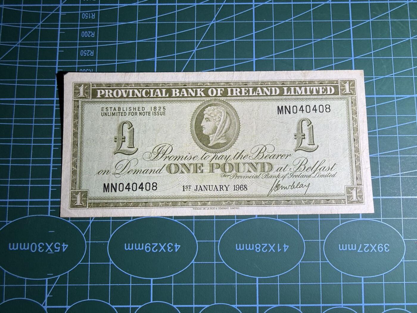 【炜奕收藏】，第五十六期，大不列颠专场 1968年北爱尔兰省银行1镑，品相如图，再版小票幅，有缺角