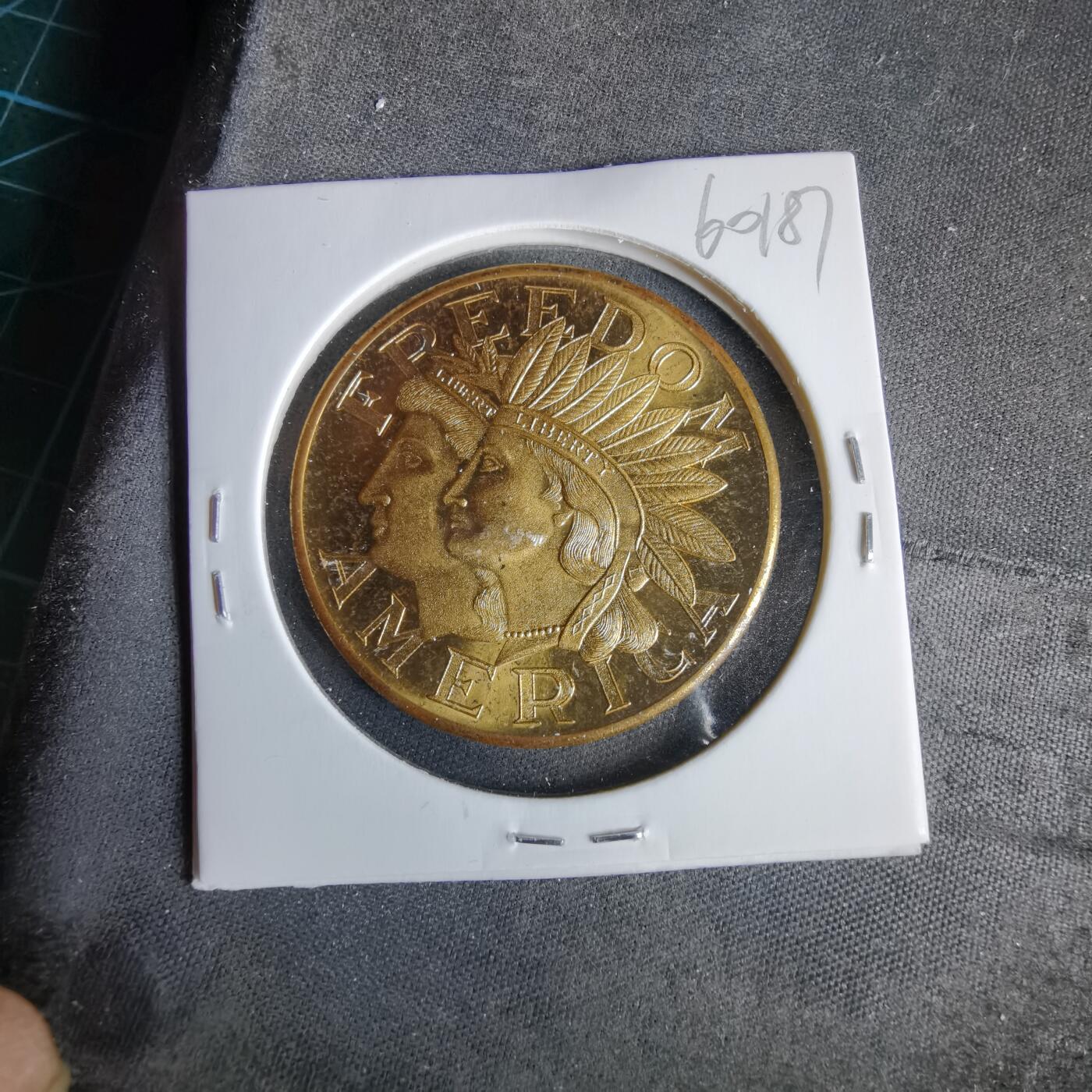 沼泽如烟--第960场 美国币形章