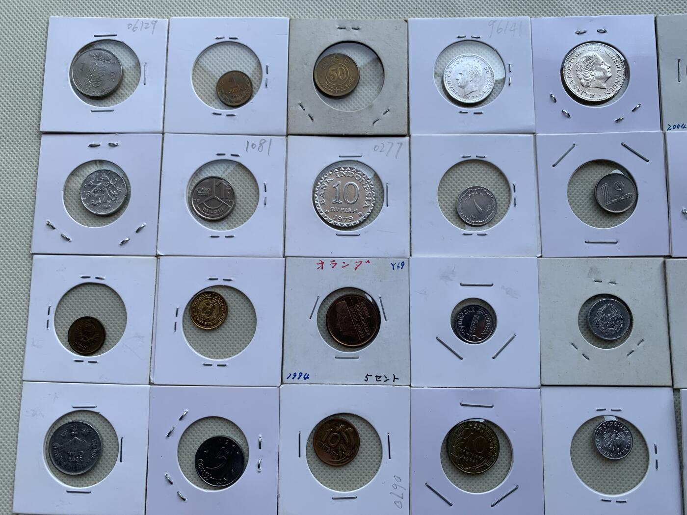 《竞宝斋》第457场 周日，周一，周二   3场连拍 （全场包邮）欢迎送拍 各款裸币68枚，带币夹 细节见图