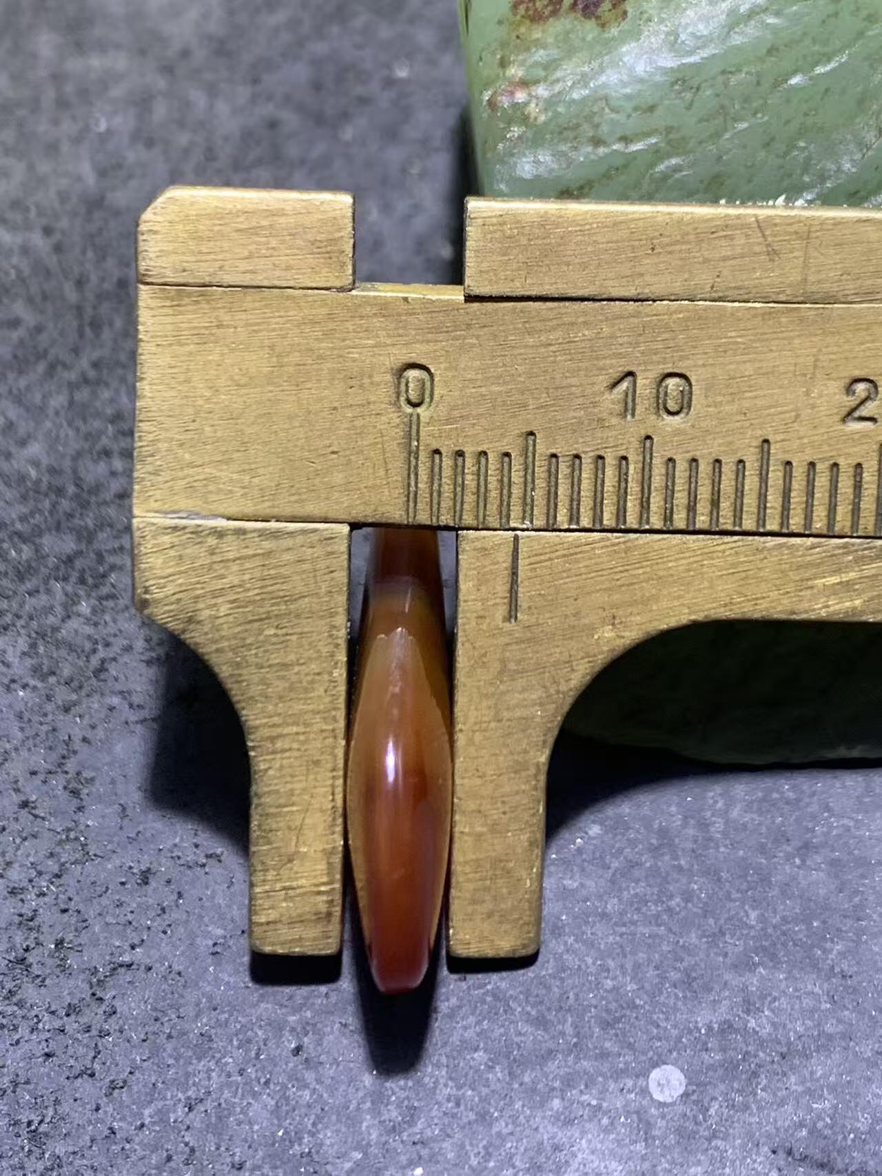 精美高玉化千层纹巴西玛瑙吊坠一个，