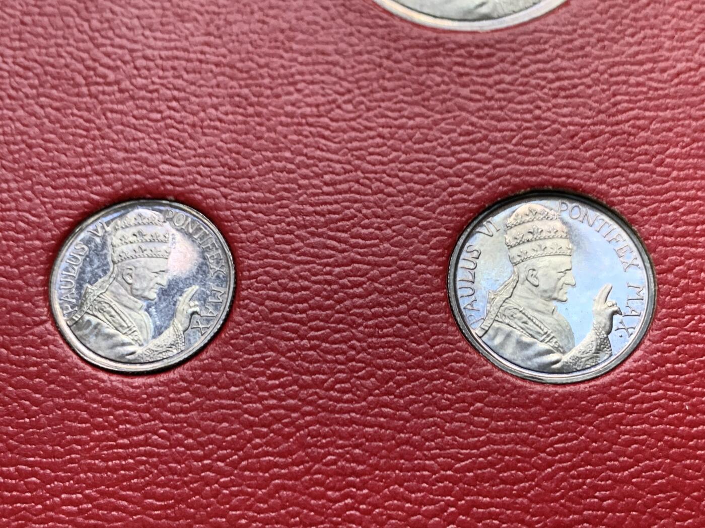 《竞宝斋》第457场 周日，周一，周二   3场连拍 （全场包邮）欢迎送拍 梵蒂冈保罗六世5枚装银质纪念章  总重约31.3克