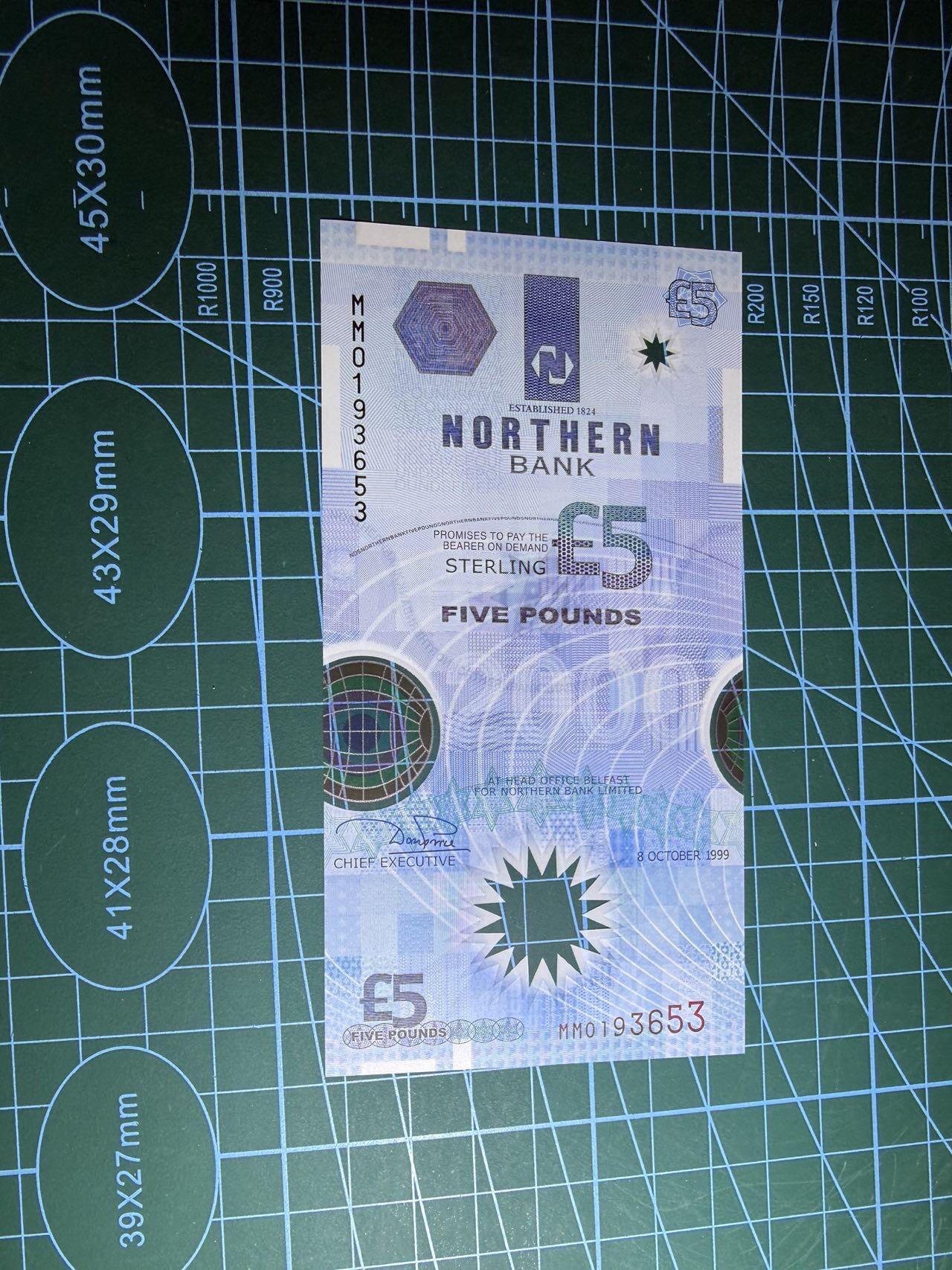 【炜奕收藏】，第五十六期，大不列颠专场 1999年北爱尔兰北方银行5镑纪念钞，UNC品相，号码无47