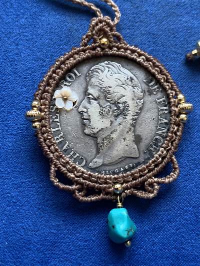 《竞宝斋》第457场 周日，周一，周二   3场连拍 （全场包邮）欢迎送拍 - 法国1828年查理十世5法郎银币挂件 28.5克 45mm 细节见图