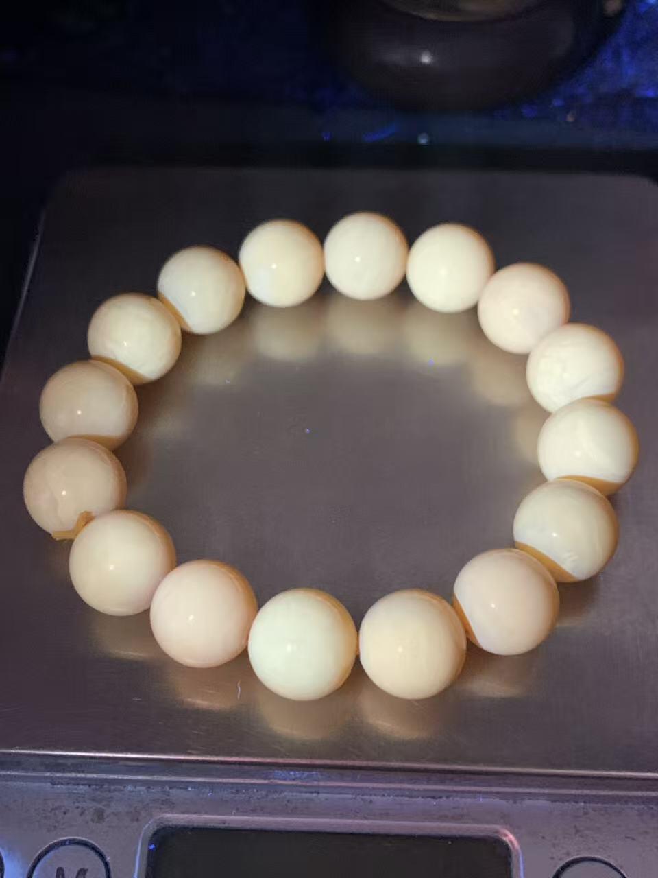 罕见毕业级天然鸡油黄蜜蜡单圈手串1条！