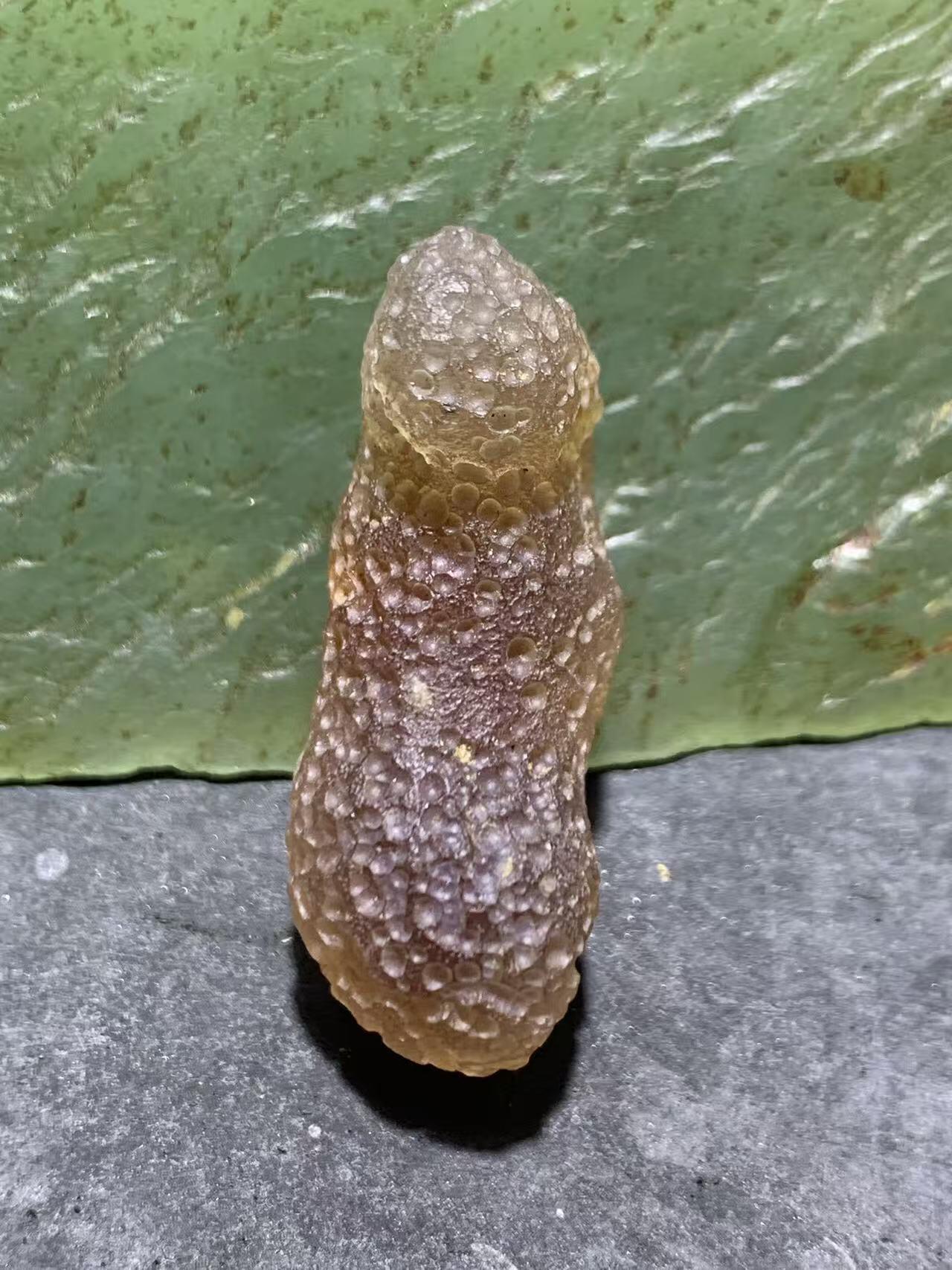 放福利！精美天然麻皮葫芦形糖心阿拉善玛瑙原石一颗，