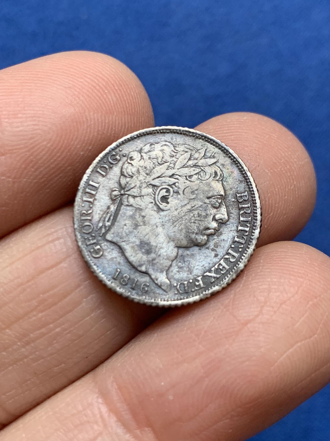 《竞宝斋》第457场 周日，周一，周二   3场连拍 （全场包邮）欢迎送拍 英国1816年乔治三世6便士银币 黑厚包浆