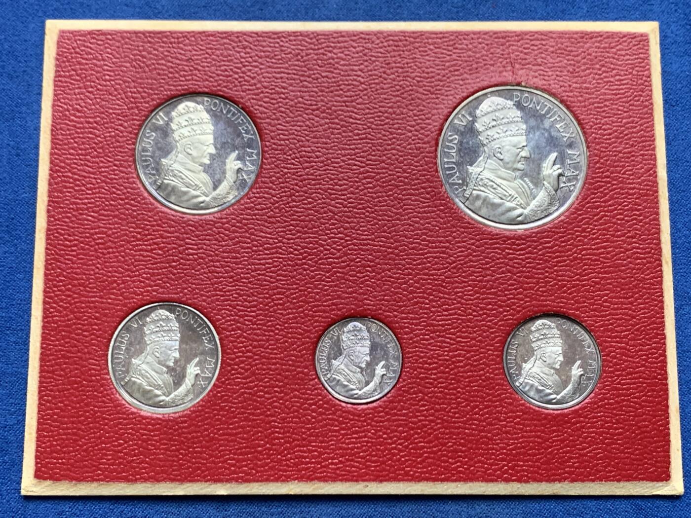 《竞宝斋》第457场 周日，周一，周二   3场连拍 （全场包邮）欢迎送拍 梵蒂冈保罗六世5枚装银质纪念章  总重约31.3克