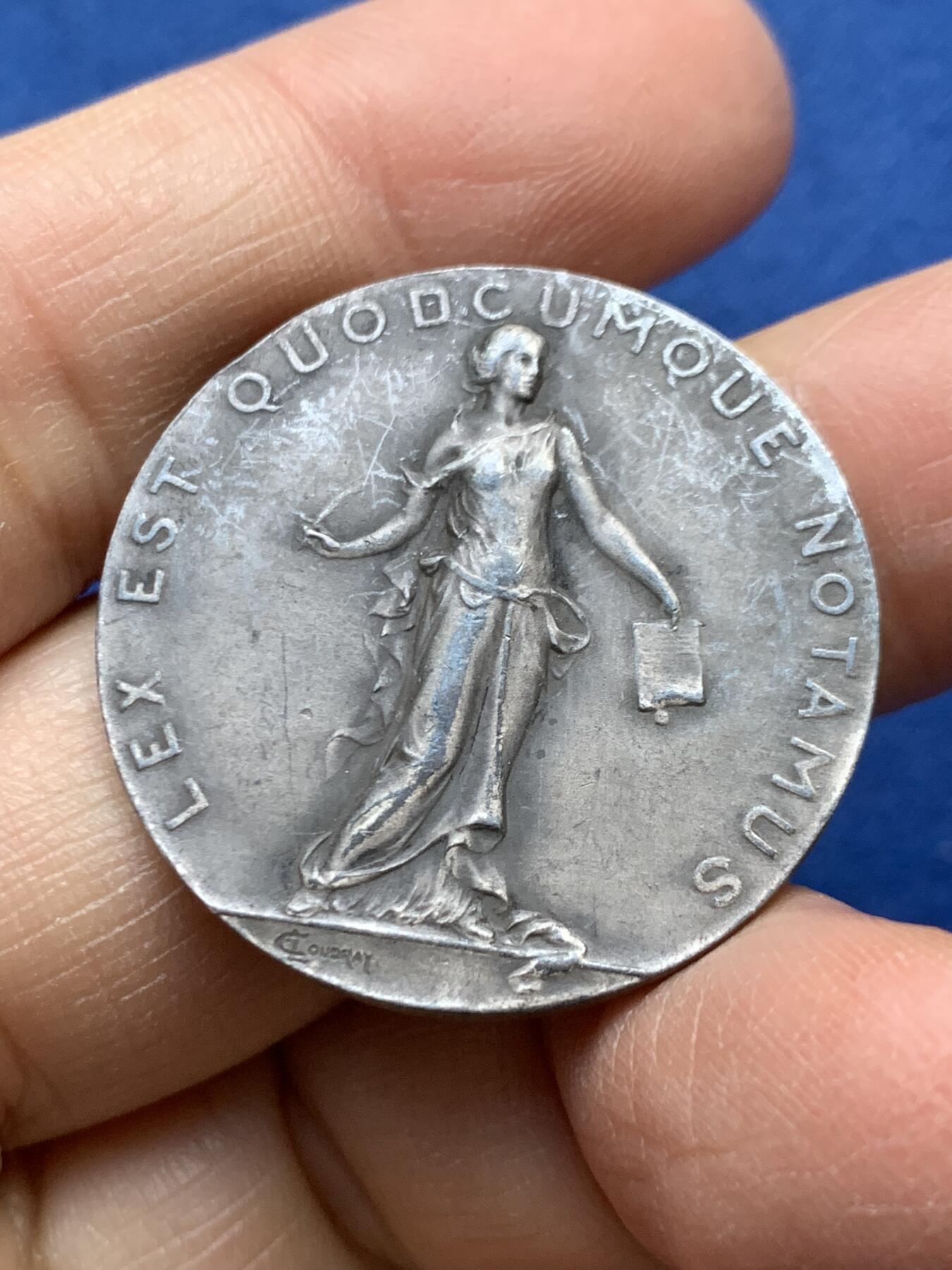 《竞宝斋》第458场 周日，周一，周二   3场连拍 （全场包邮）欢迎送拍 法国公证人银质代币，14.50g，31.5mm，丰饶角1argent边铭