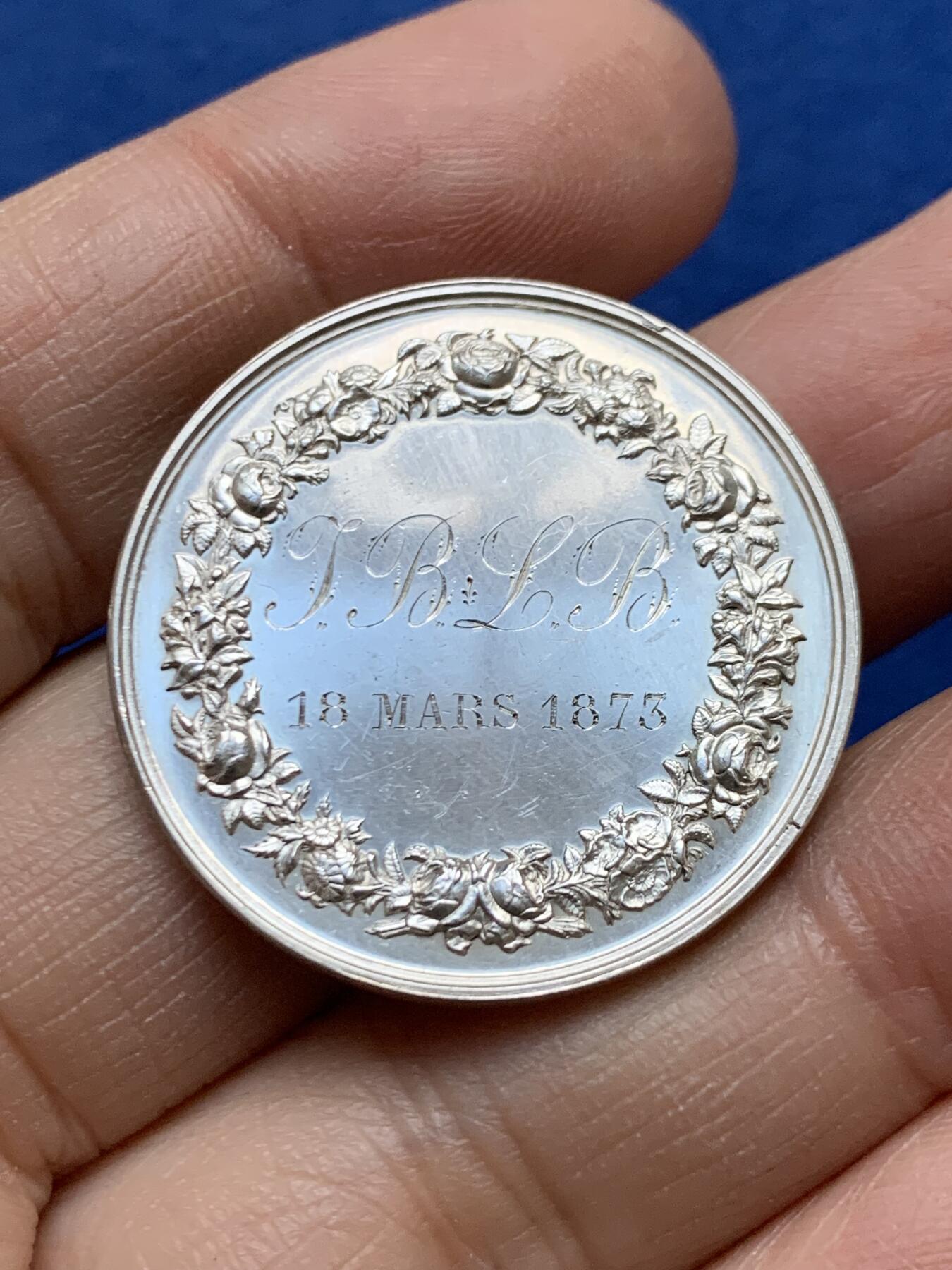 《竞宝斋》第458场 周日，周一，周二   3场连拍 （全场包邮）欢迎送拍 法国结婚纪念银章，14.35g，31.7mm，蜜蜂边铭