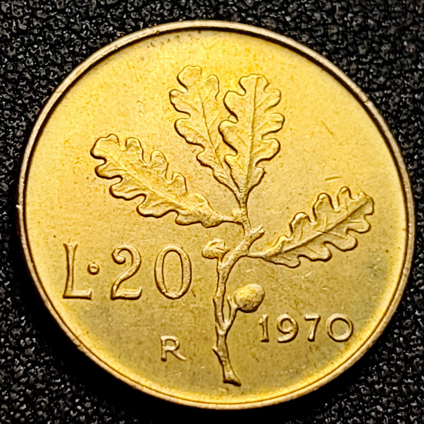 泉币菌-第168场- 精品福利场 原铜光美品 1970年意大利20里拉黄铜硬币 少女.橄榄枝 21mm 绝版 纪念币铜钱