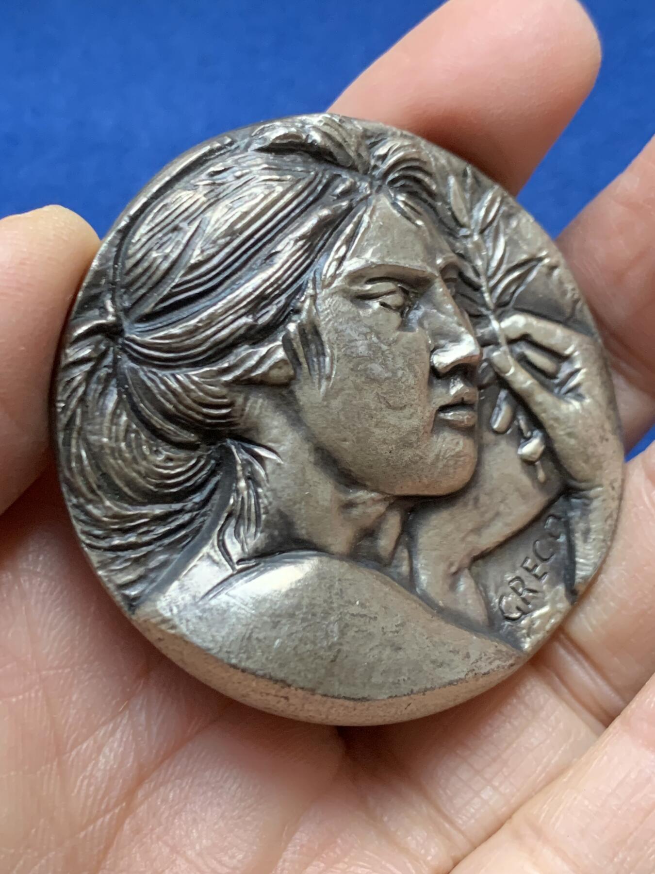 《竞宝斋》第458场 周日，周一，周二   3场连拍 （全场包邮）欢迎送拍 罗马成为意大利首都40周年纪念银章 超高浮雕 105克 49.5mm