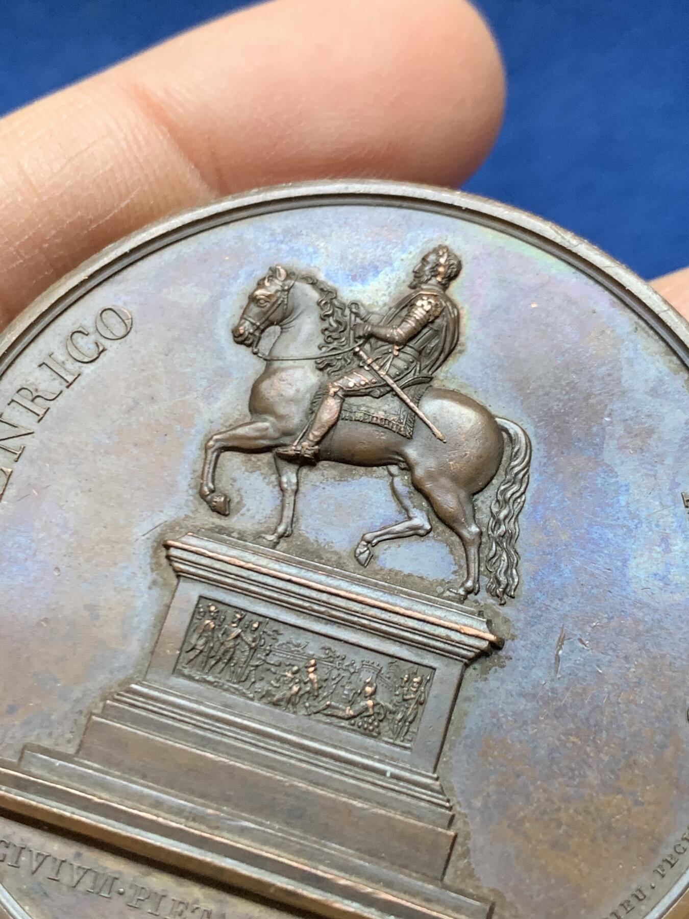 《竞宝斋》第458场 周日，周一，周二   3场连拍 （全场包邮）欢迎送拍 法国路易十八修复亨利四世雕像纪念铜章，62.7g，49.7mm，早期无边铭