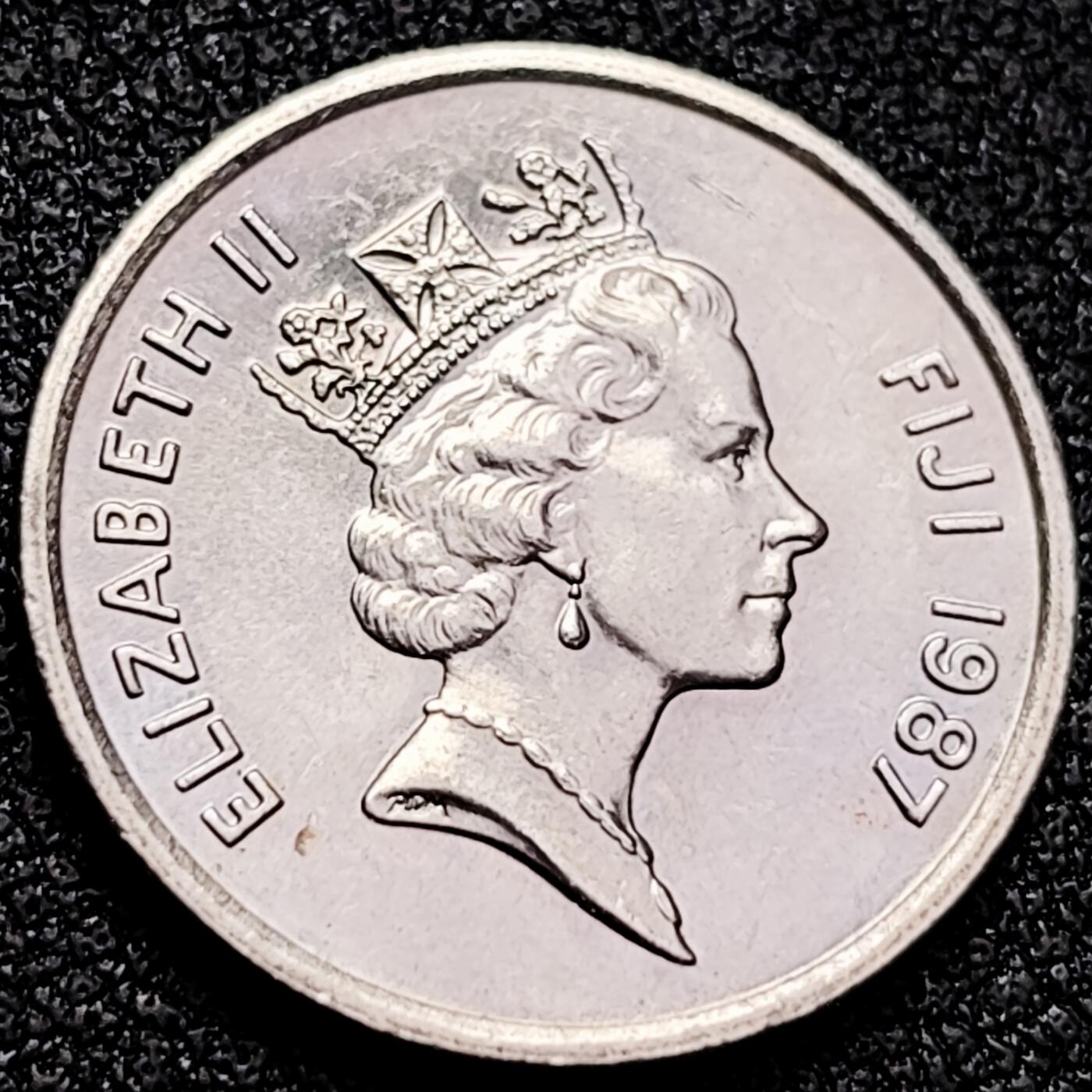 泉币菌-第168场- 精品福利场 光品 独木舟 英属斐济 5分镍铜硬币 1987年 中青年女王 19mm 