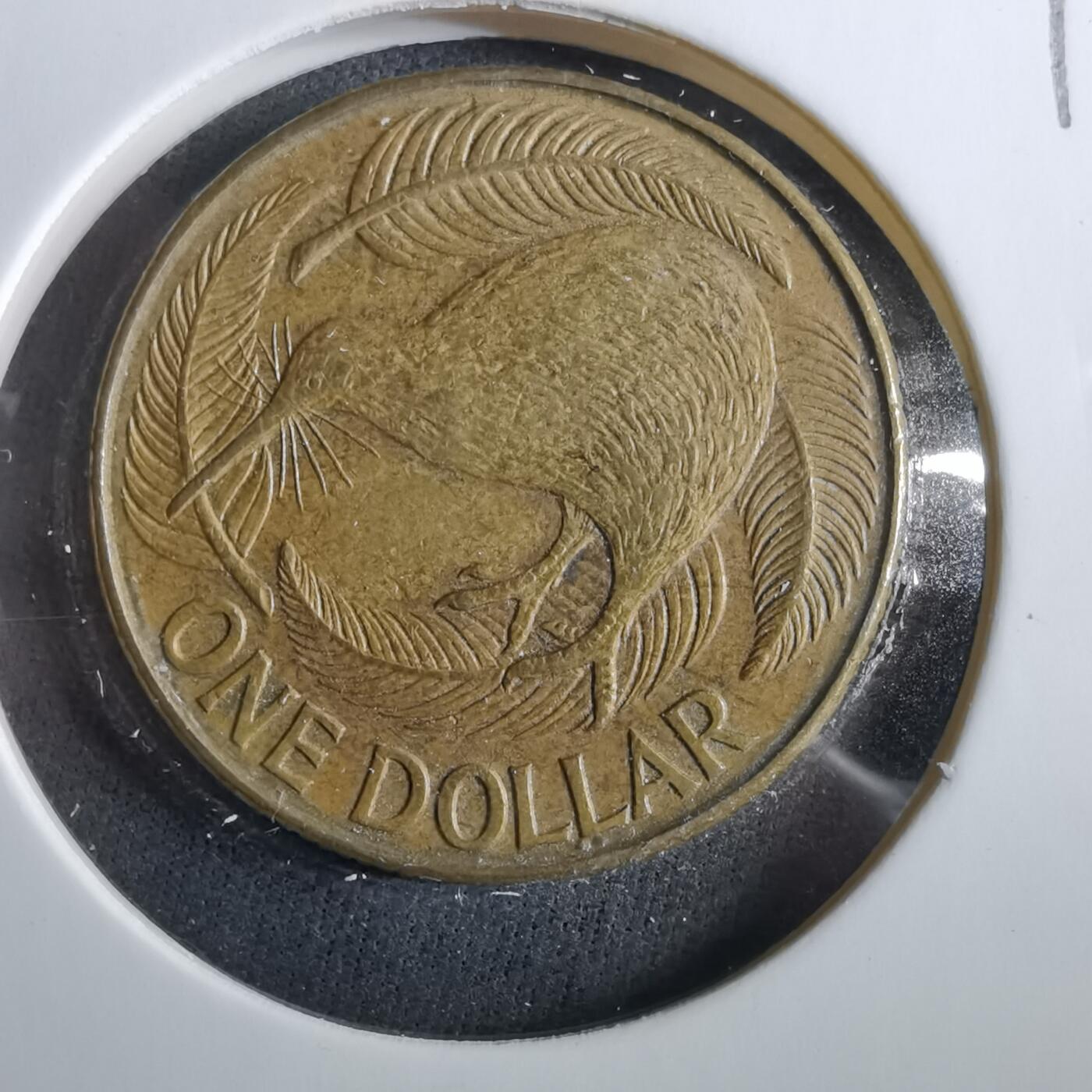 沼泽如烟--第960场 新西兰1990年一元