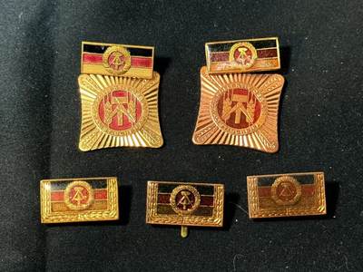 罗岚⭐爱藏⭐甄选专拍第四场-分享拍场赚佣（实体经营） - 民主德国集体劳动奖章（含五次获得勋略）一组