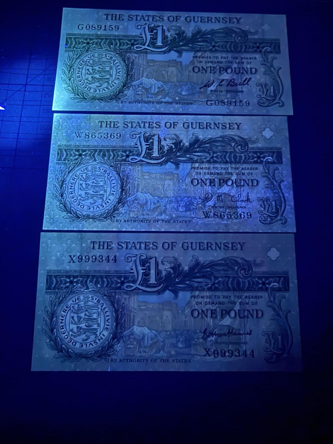 【炜奕收藏】，第五十七期，英联邦女王专场 根西岛1镑3张不同签名，包含初版大票幅，UNC-/UNC品相，包含两张无47