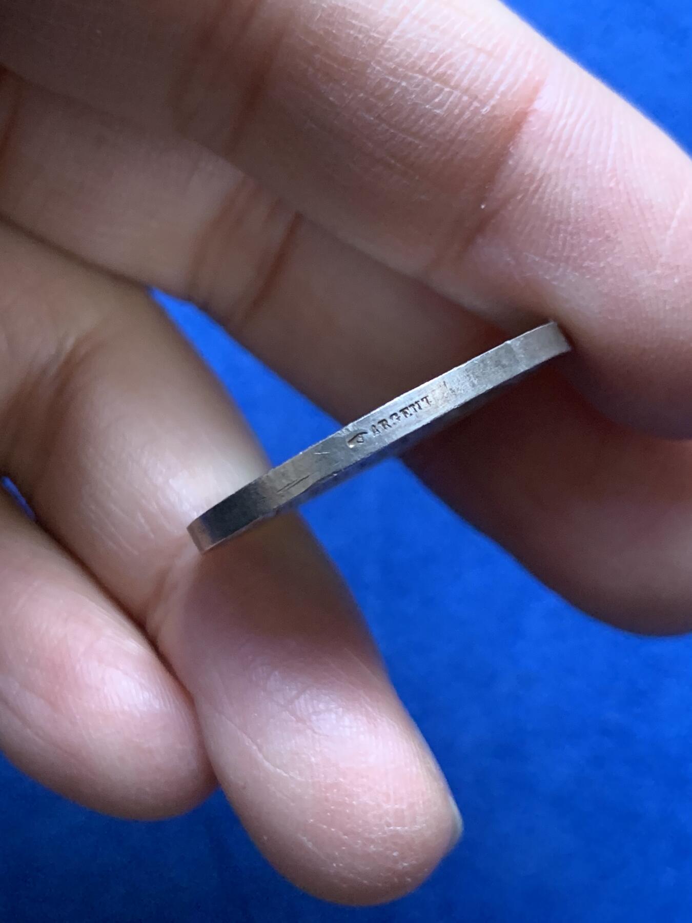 《竞宝斋》第458场 周日，周一，周二   3场连拍 （全场包邮）欢迎送拍 法国婚姻与爱情纪念银章，9.95g，27.4mm，手指边铭