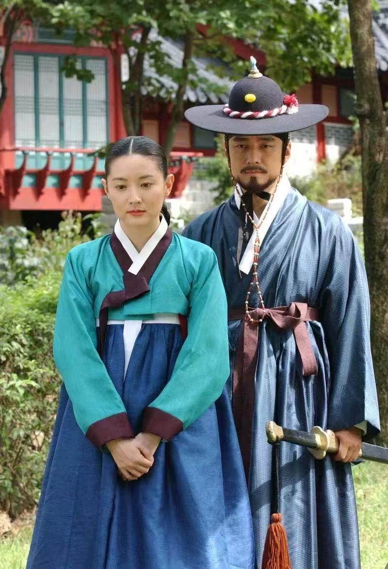 零元拍：2003最热韩剧《大长今》男主角闵政浩扮演者池珍熙亲笔签名韩国传统福袋，签于上映20周年纪念活动！