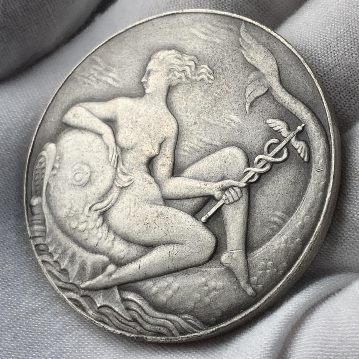 掌中浮雕-藏着的欧洲第049场 法国勒阿弗尔市镀银铜章，50mm