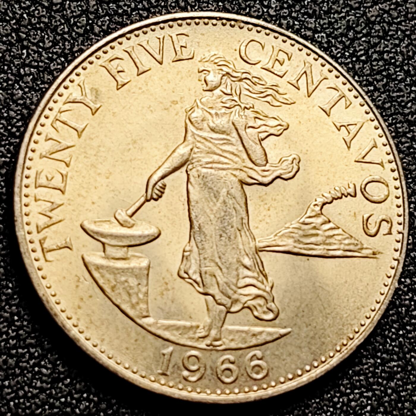 泉币菌-第168场- 精品福利场 少见原铜光UNC 1966年 菲律宾25分铜币 24mm 火山女神