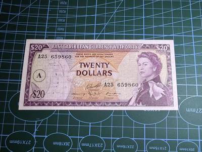 【炜奕收藏】，第五十七期，英联邦女王专场 - 1965年东加勒比地区20元，品相如图，号码无347，戎装女王像