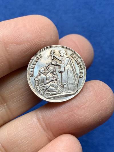 《竞宝斋》第458场 周日，周一，周二   3场连拍 （全场包邮）欢迎送拍 - 法国婚姻与爱情纪念银章，3g，20.1mm，蜜蜂边铭